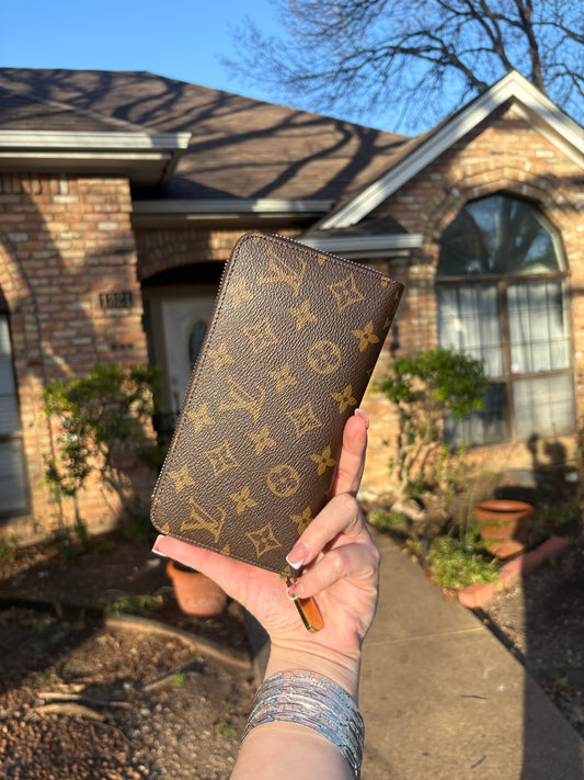 LARGE L WALLET