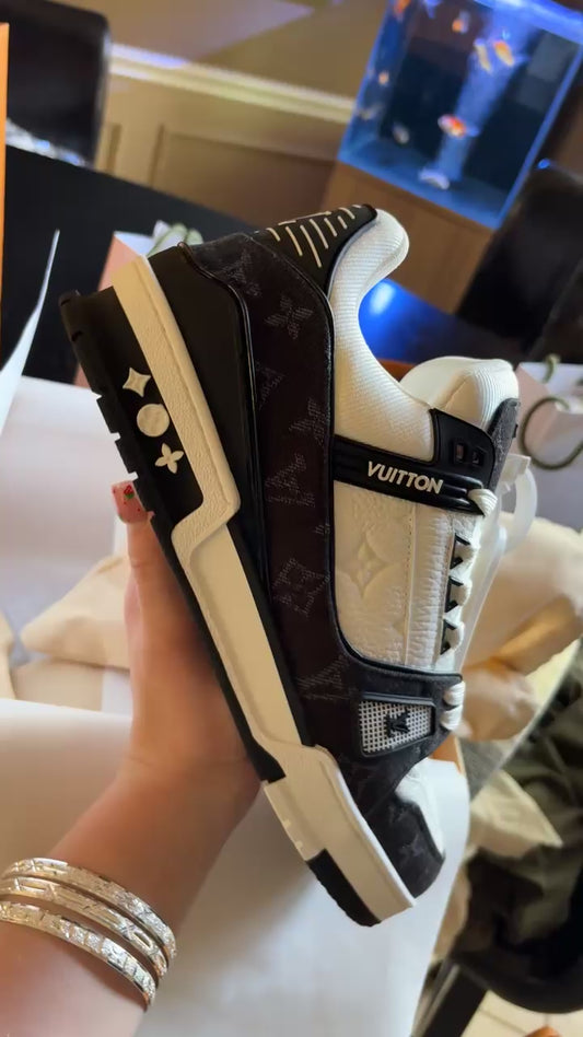 B&W LV SHOE